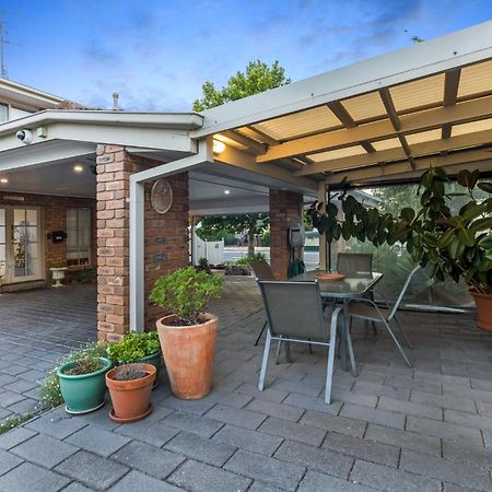 Golden Square Motor Inn Bendigo Bagian luar foto