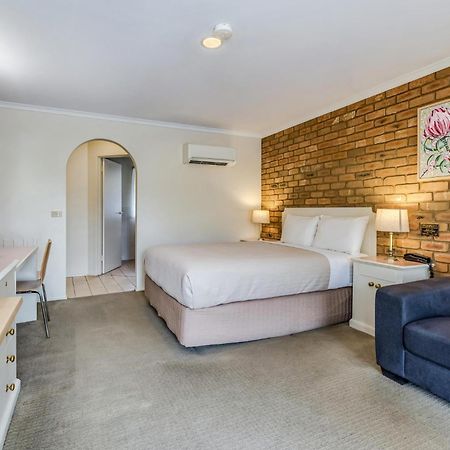 Golden Square Motor Inn Bendigo Bagian luar foto