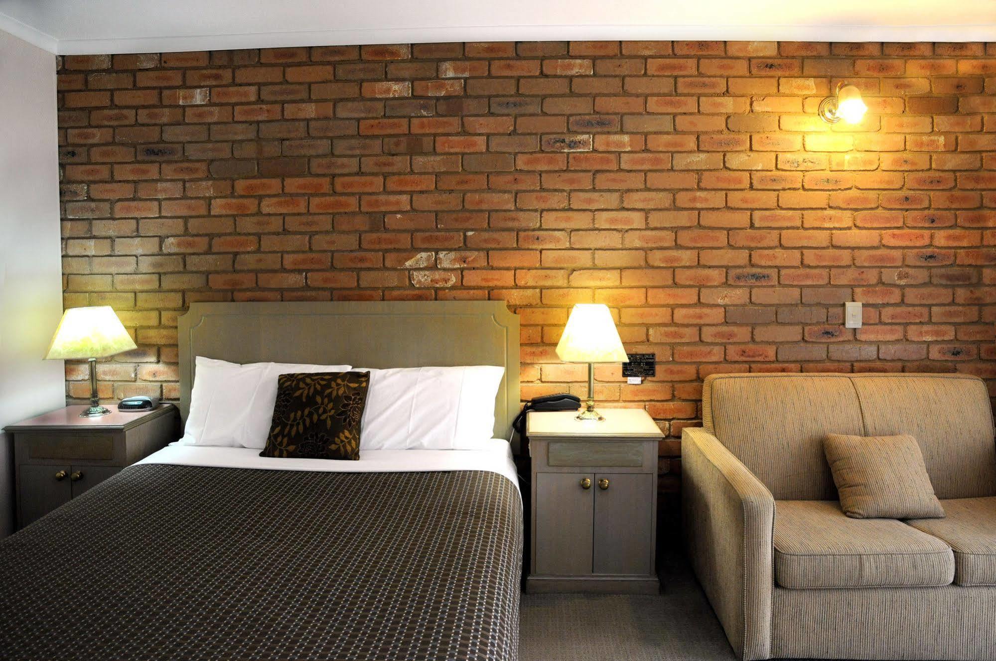 Golden Square Motor Inn Bendigo Bagian luar foto