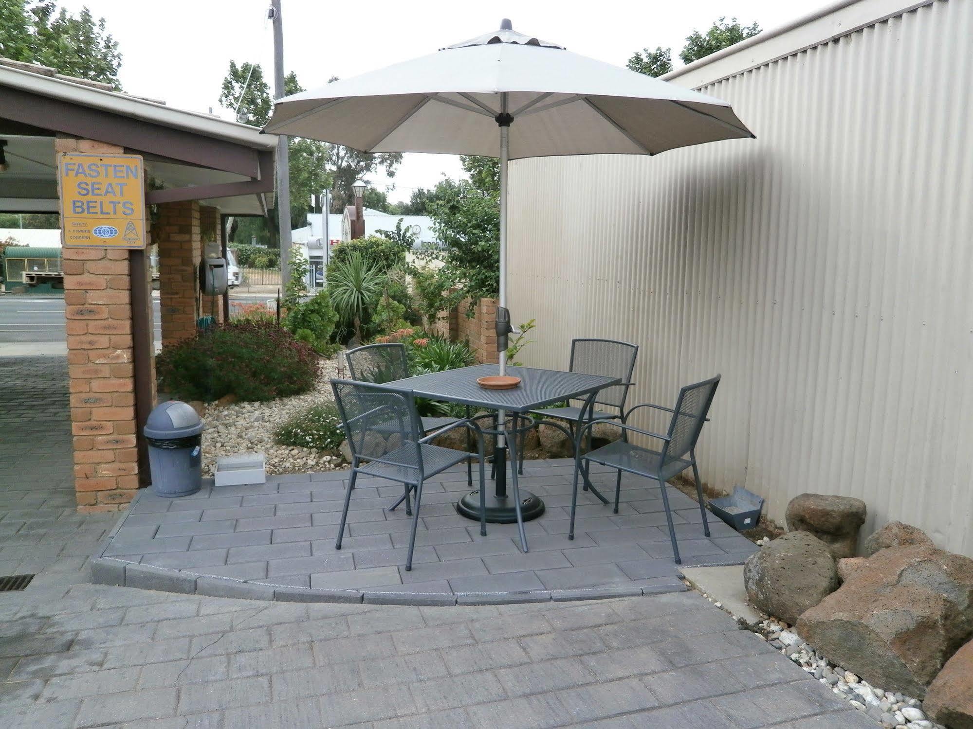 Golden Square Motor Inn Bendigo Bagian luar foto